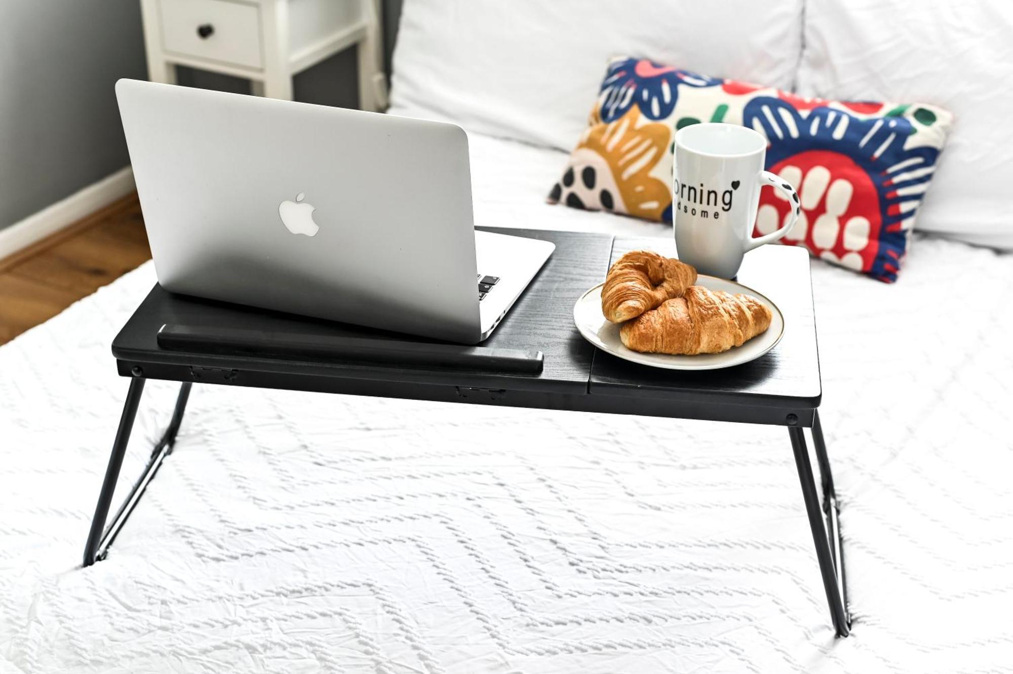 Appartamento Cosy 1-Bed E15, Sleeps 4, 1 Min From Tube Station Near O2 Arena Londra Esterno foto